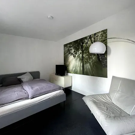 Apartment Gemuetliches Mit Kleinem Garten In Lage