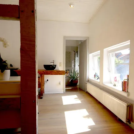Apartment Gemuetliches Mit Kleinem Garten In Lage